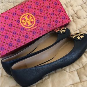 Tory Burch Clair Tumbled Leather Flat